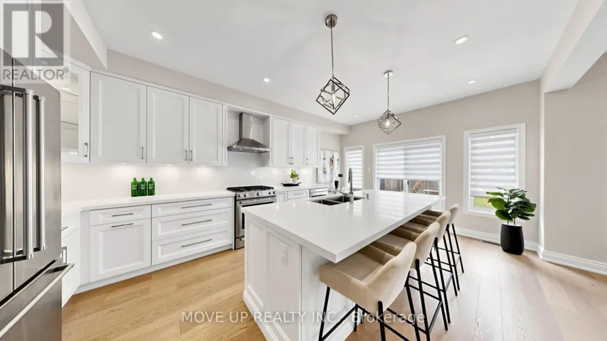 35 LAUDERDALE DRIVE, Vaughan (Patterson), Ontario L6A4G8
