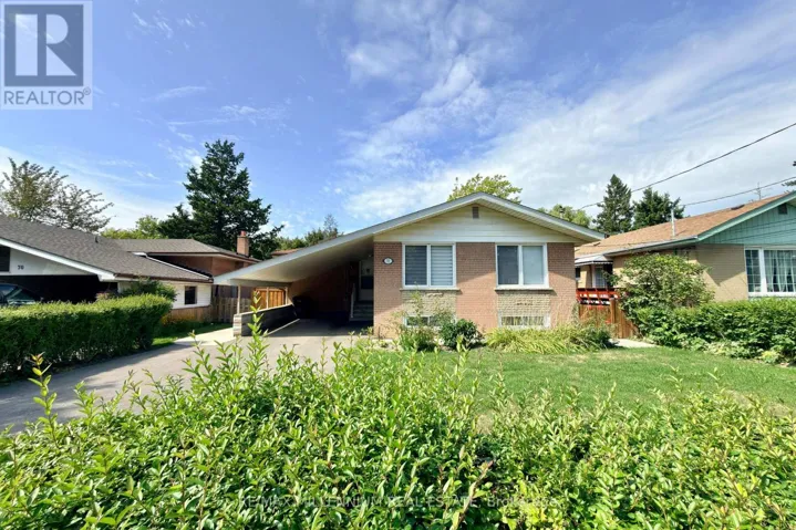 72 HADRIAN AVENUE, Toronto (Elms-Old Rexdale), Ontario M9W1V4
