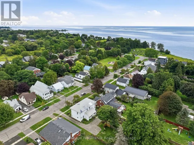 177 STUART STREET, Cobourg, Ontario K9A2Y1
