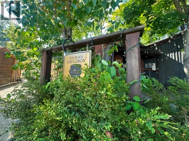 620 Herridge Lane, Nelson, British Columbia V1L6A7