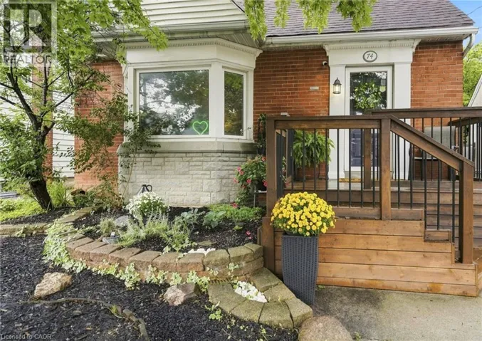 74 EAST 12TH Street, Hamilton, Ontario L9A3X4