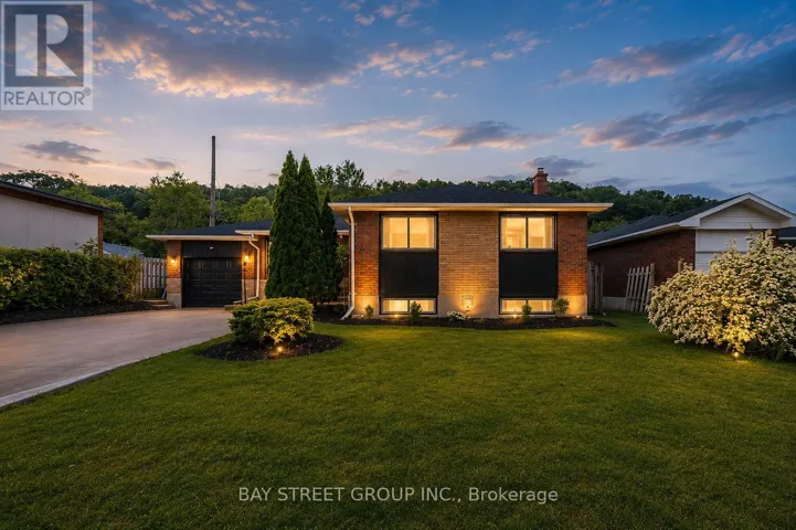 8 GLENBARR ROAD, St. Catharines (Glendale/Glenridge), Ontario L2T1Y1