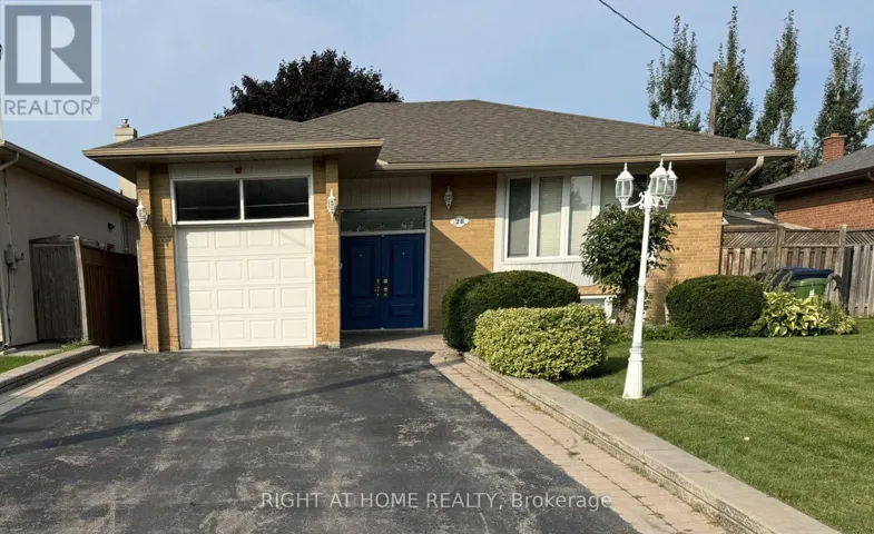 28 GORMAN PARK ROAD, Toronto (Clanton Park), Ontario M3H3K4
