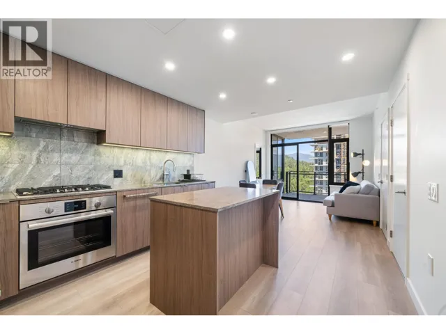 1806 626 CLAREMONT STREET, Coquitlam, British Columbia V3J0T1