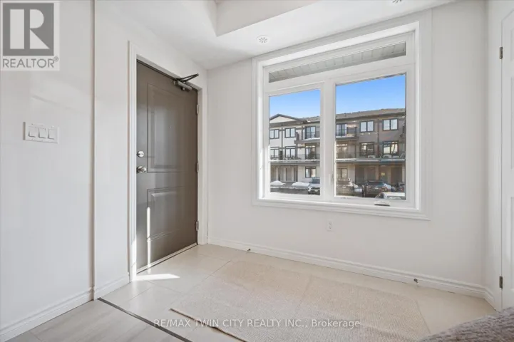 73 LOMOND LANE, Kitchener, Ontario N2R0T6
