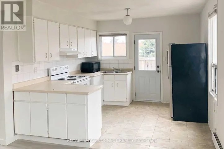 -----2ND FLOOR - 1736 KINGSTON ROAD, Toronto (Birchcliffe-Cliffside), Ontario M1N1S9