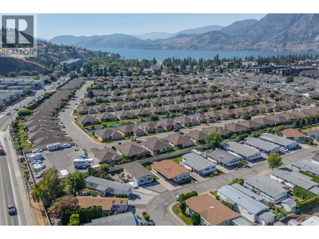 3105 SOUTH MAIN Street Unit# 211, Penticton, British Columbia V2A7H1