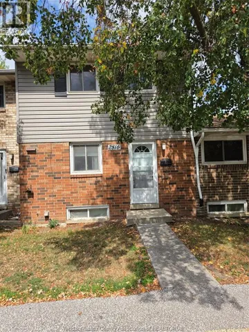 2816 Meadowbrook LANE, Windsor, Ontario N8T3C3