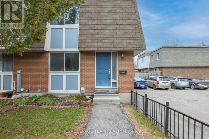 2942 FAIRLEA CRESCENT, Ottawa, Ontario K1V8T7