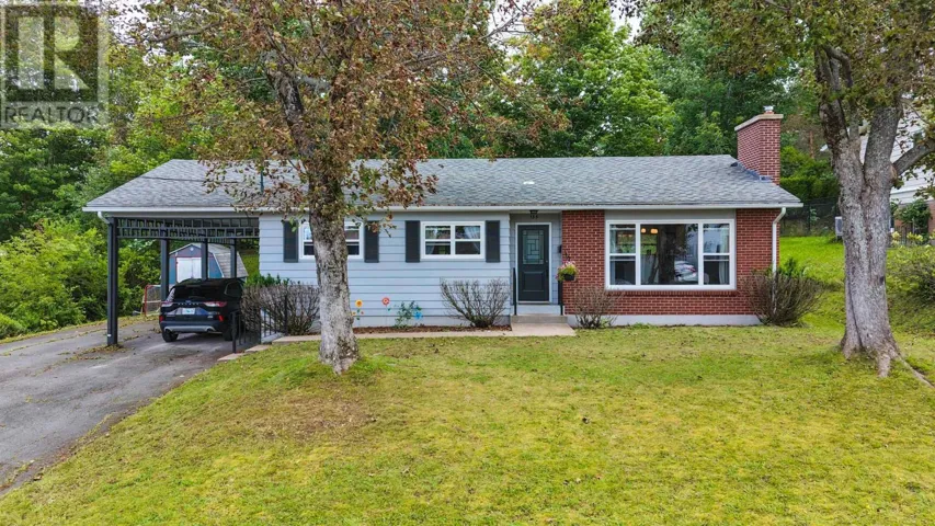 135 Chelsea Court, New Glasgow, Nova Scotia B2H1V5