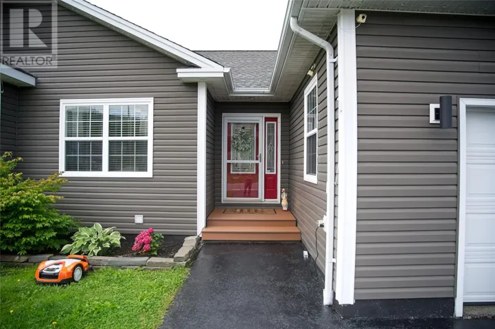 17 Hann Crescent, Corner Brook, Newfoundland & Labrador A2H7K2