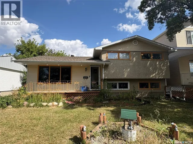317 HALIFAX STREET, Regina, Saskatchewan S4R1T1