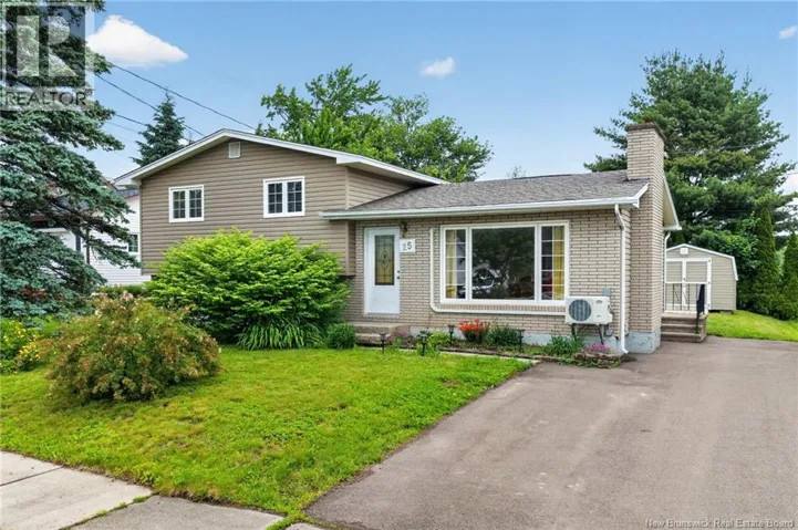 25 Lasalle Crescent, Moncton, New Brunswick E1A5L5