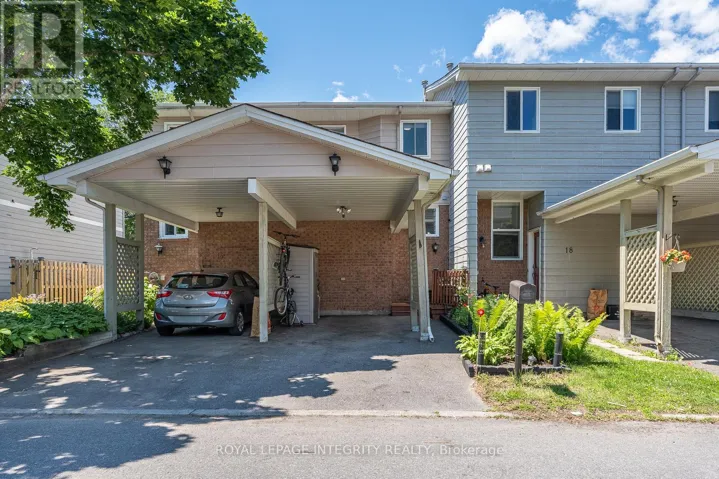 16 STAMFORD PRIVATE, Ottawa, Ontario K1T3J1