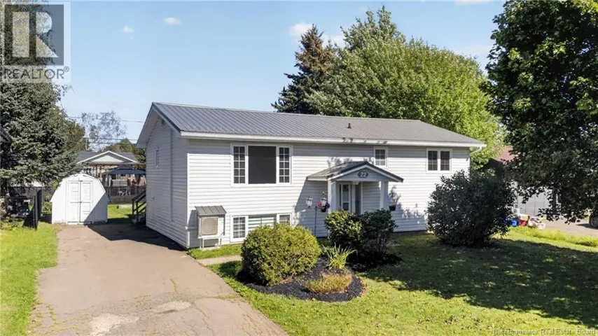 22 Pembroke Crescent, Riverview, New Brunswick E1B3Z8