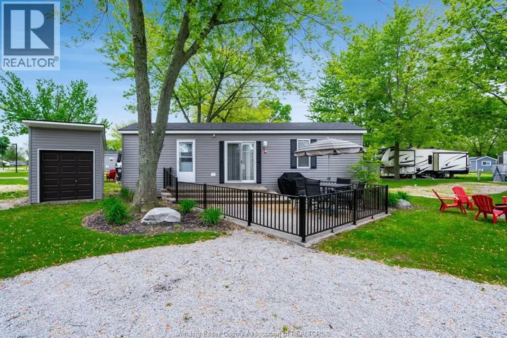 981 County Rd 2 Unit# 522, Lakeshore, Ontario N8N4P4