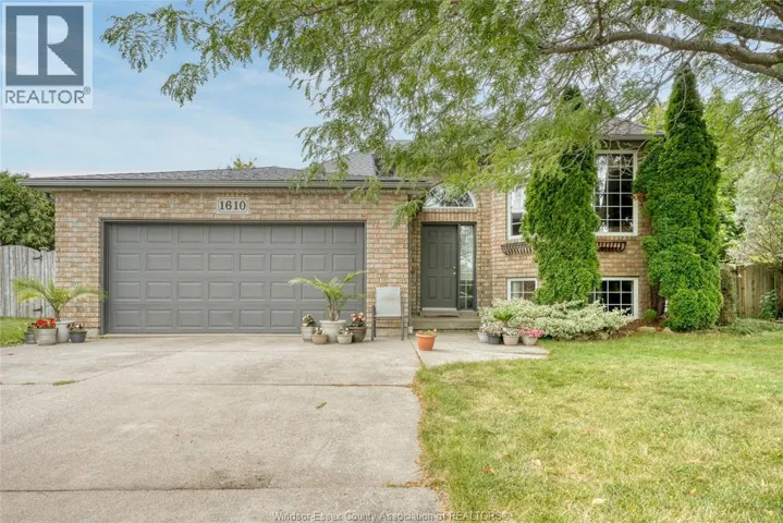 1610 Chornoby CRESCENT, Tecumseh, Ontario N8N4W3