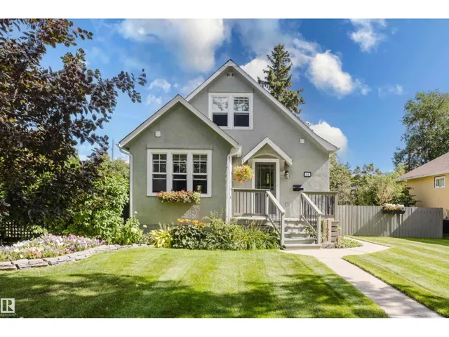 11231 126 ST NW, Edmonton, Alberta T5M0R3