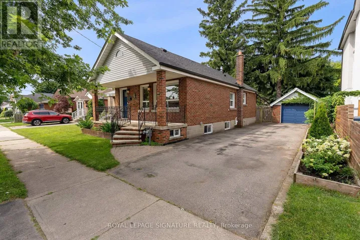 76 FOCH AVENUE, Toronto (Alderwood), Ontario M8W3X4