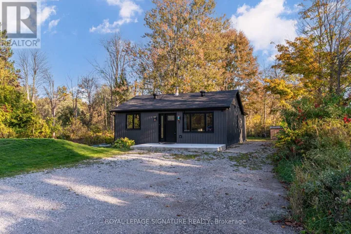 8 MOUNTSBERG ROAD, Hamilton, Ontario L0P1B0