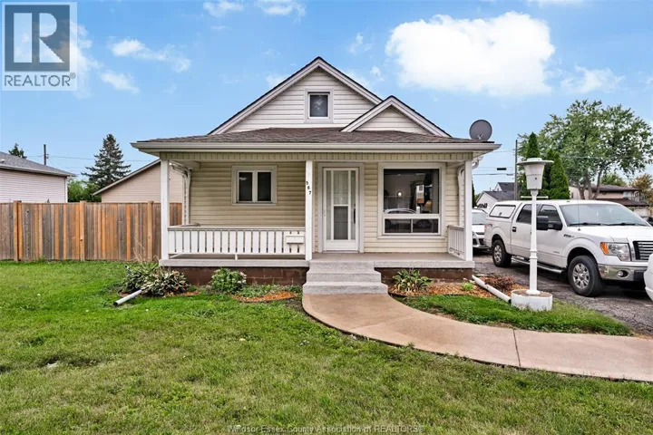 567 EDINBOROUGH, Windsor, Ontario N8X3C5