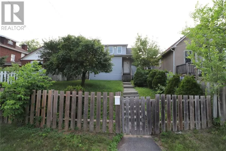 381 Melvin, Sudbury, Ontario P3C4X2
