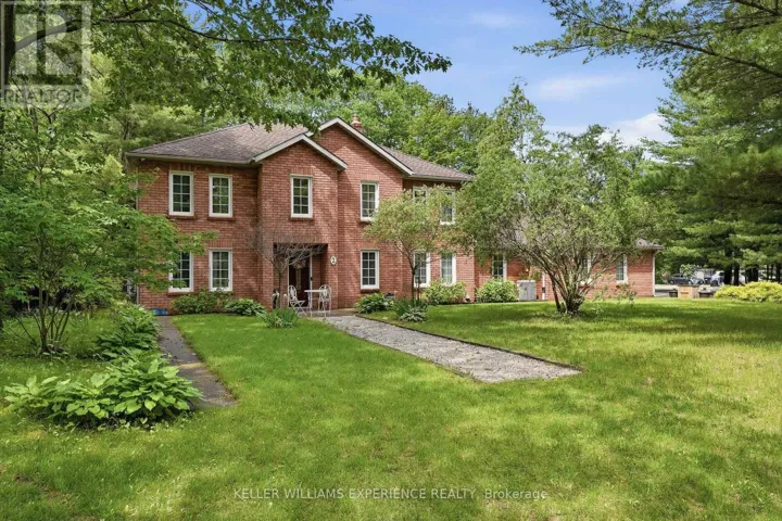 2 SEELEY COURT, Wasaga Beach, Ontario L9Z2A7