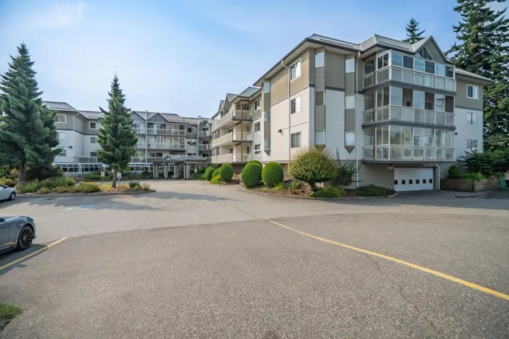 215 31930 OLD YALE ROAD, Abbotsford, British Columbia V2T2C7