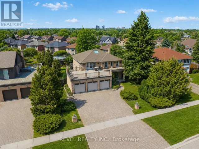 88 LAKE DRIVEWAY W, Ajax (South West), Ontario L1S4T2