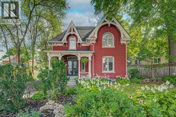 15 GILHOLM Avenue, Cambridge, Ontario N1S1T3