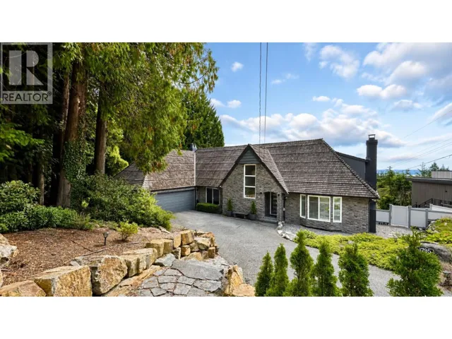4785 ESTEVAN PLACE, West Vancouver, British Columbia V7W1H1