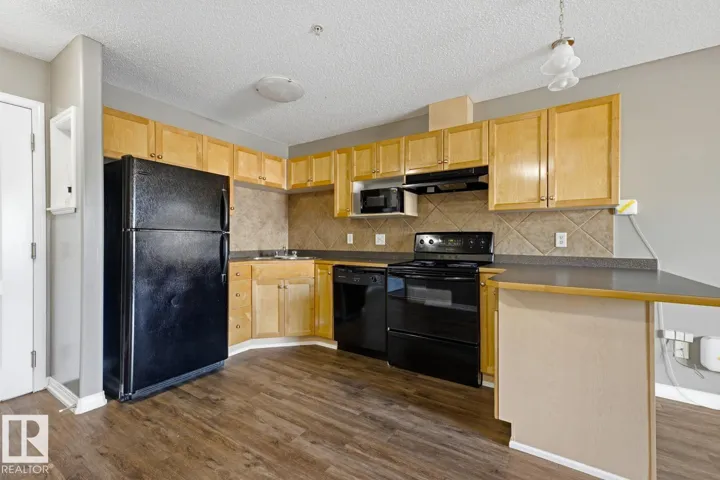 #101 7511 171 ST NW, Edmonton, Alberta T5T6S7