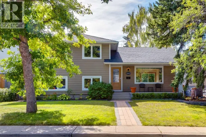 2547 Chicoutimi Drive NW, Calgary, Alberta T2L0W4