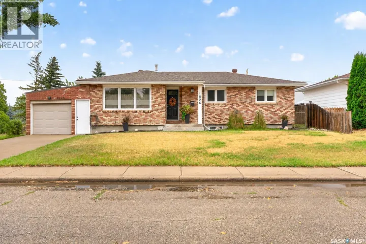 1026 James STREET, Moose Jaw, Saskatchewan S6H3H7