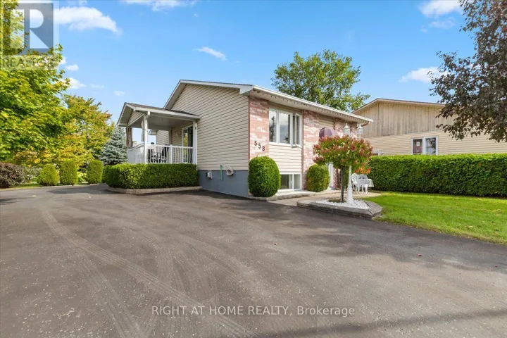 558 LAURIER STREET, Clarence-Rockland, Ontario K4K1E7