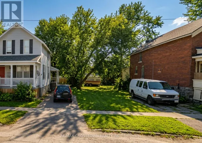 117 COLBORNE STREET E, Orillia, Ontario L3V1V2