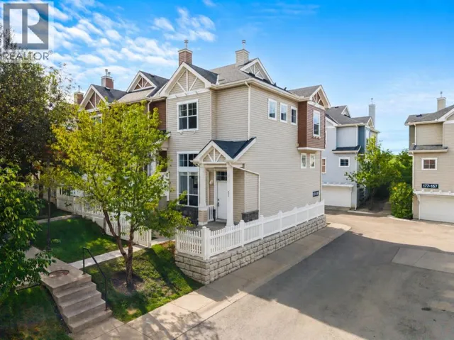 241 Elgin Gardens SE, Calgary, Alberta T2Z4T6