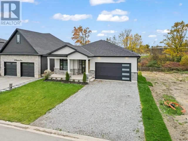 149 WILLOWBROOK DRIVE, Welland (West Welland), Ontario L3C0G2