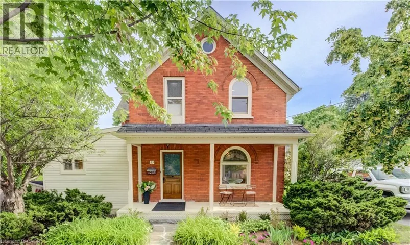 25 CENTRAL Street, Waterloo, Ontario N2L3A5