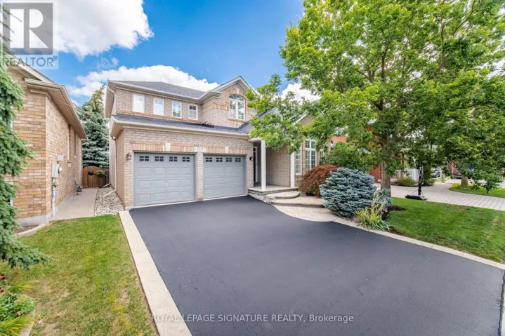 2215 LAPSLEY CRESCENT, Oakville (WM Westmount), Ontario L6M4V2