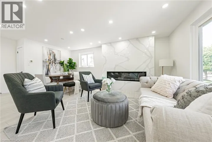 22 WILLIAM JOHNSON Street Unit# Main, Stoney Creek, Ontario L8J1B4