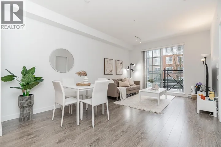213 618 COMO LAKE AVENUE, Coquitlam, British Columbia V3J0G1