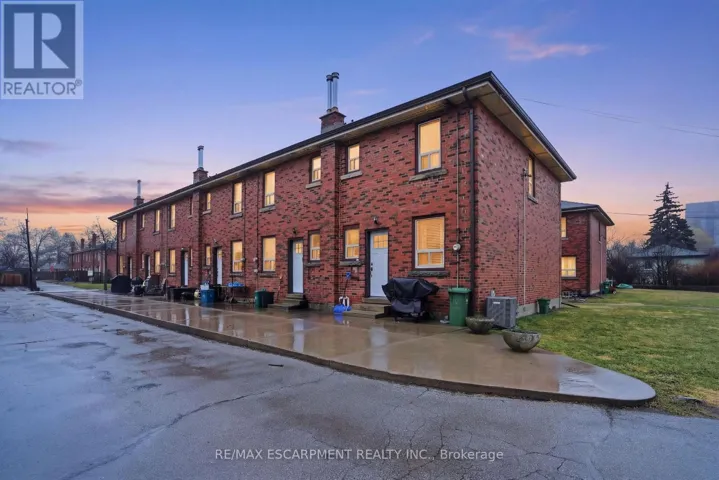 D - 424 EAST 42ND STREET, Hamilton (Hampton Heights), Ontario L8T3A9