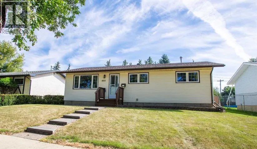 4513 67 Street, Camrose, Alberta T4V2P8
