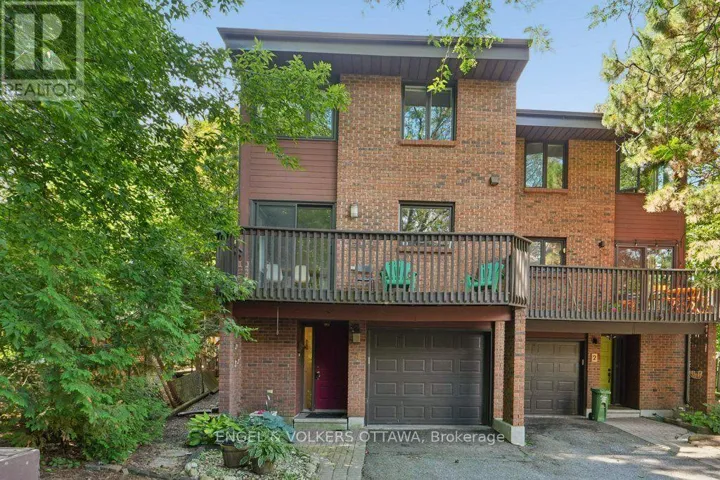 4 - 535 HILSON AVENUE, Ottawa, Ontario K1Z6C9