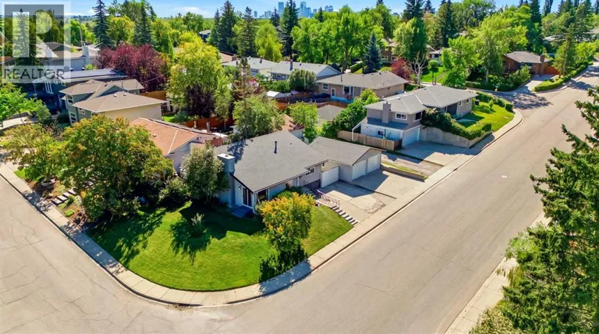 2445 Cherokee Drive NW, Calgary, Alberta T2L0X6