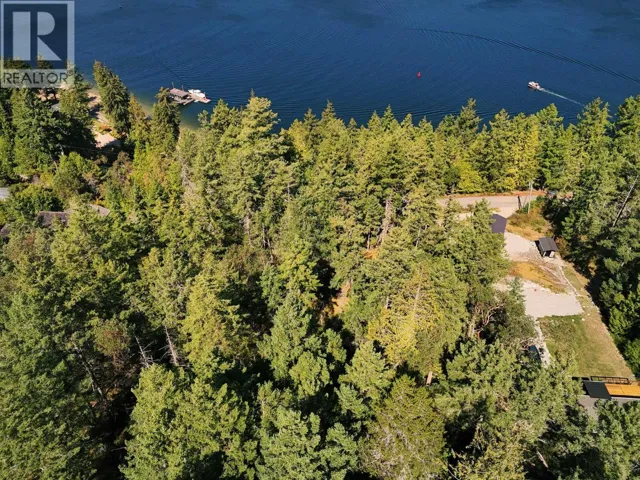 LOT B FRANCIS PENINSULA ROAD, Madeira Park, British Columbia V0N2H1