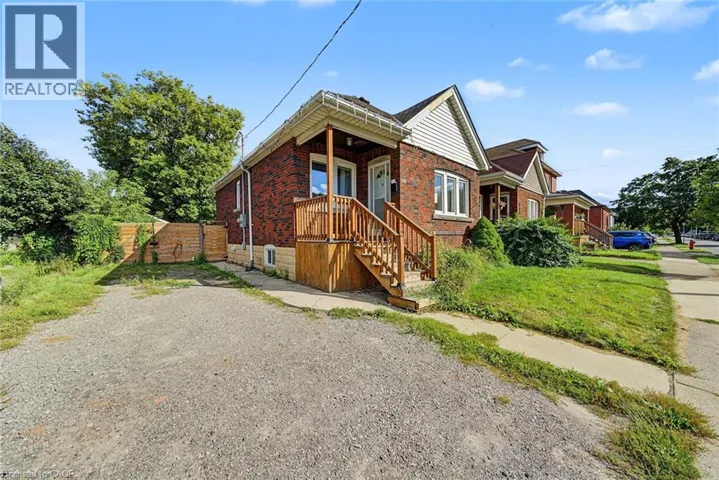 270 WEIR Street N, Hamilton, Ontario L8H5G3