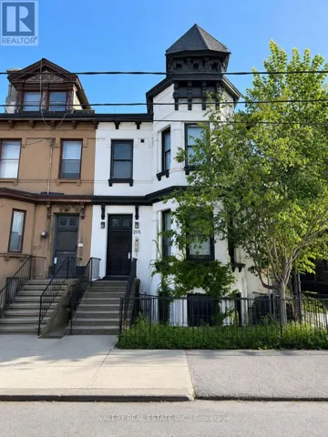 4 - 205 GERRARD STREET E, Toronto (Moss Park), Ontario M5A2E7