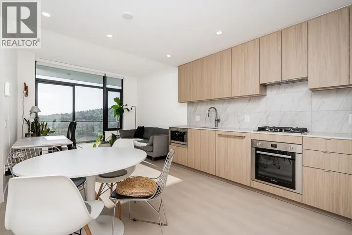1603 626 CLAREMONT STREET, Coquitlam, British Columbia V3J0T1